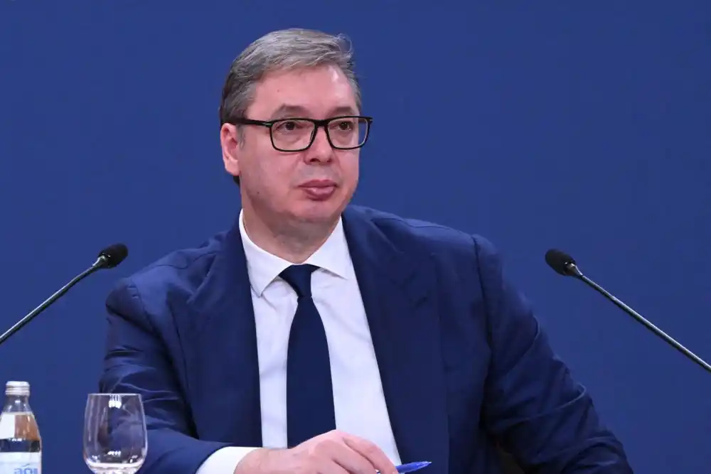 Vučić se oglasio uoči važne sjednice vlade o NIS-u