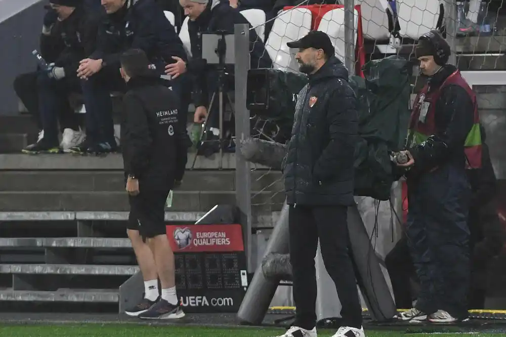 Vučinić najavljuje veliku borbu protiv favorita: S respektom i bez straha na Hrvatsku