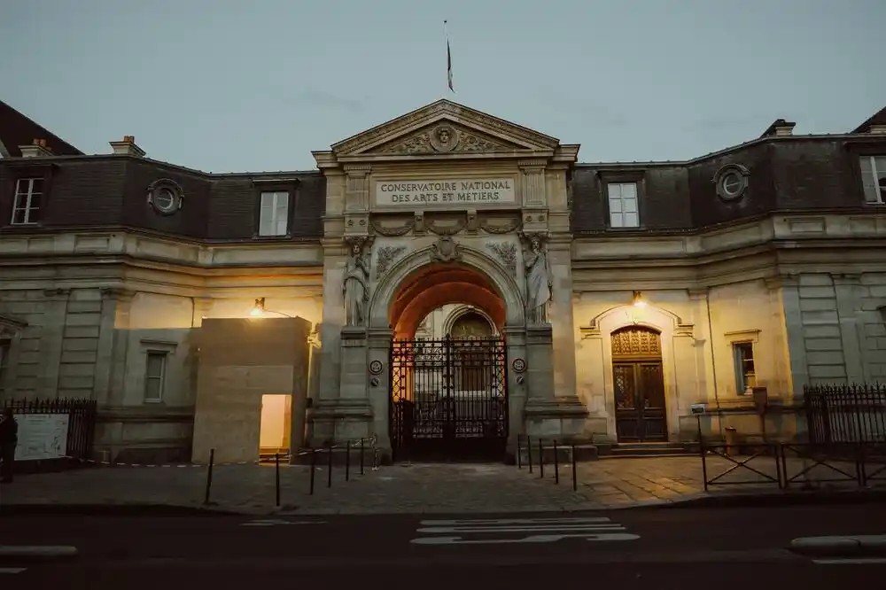 Zabrinutost u Francuskoj zbog prodaje Paskalovog aritmetičkog kalkulatora