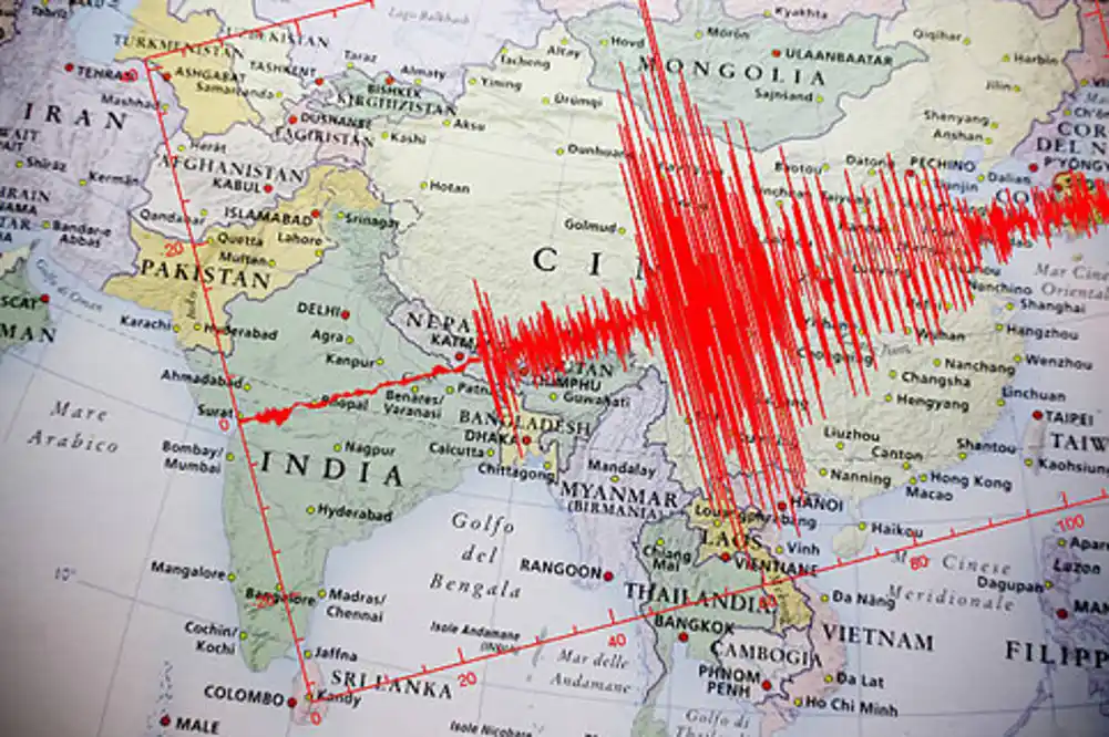Zemljotres magnitude 5,5 pogodio Bangladeš, poginulo najmanje šest osoba