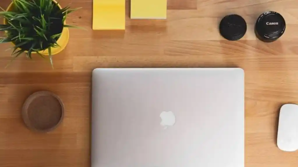 Apple će početkom 2026. predstaviti tri nova MacBooka