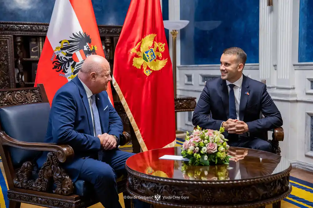 Austrijski kancelar: EU konačno mora nagraditi Crnu Goru