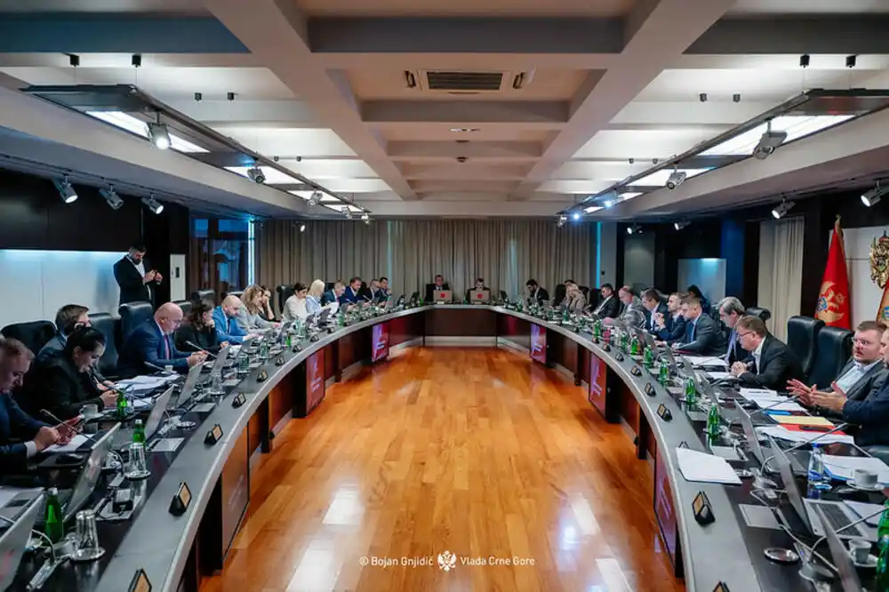 CGO: Od 266 sjednica Vlade, 162 održane elektronskim ili telefonskim putem