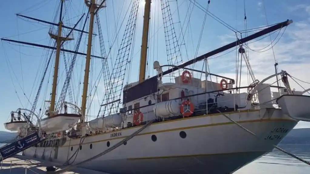 Crna Gora formira svoju komisiju za brod „Jadran“