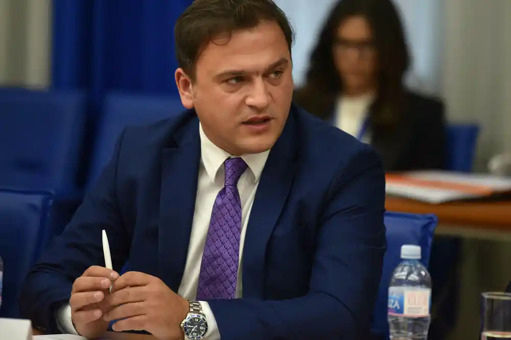 Dragović: Nema odredbe na osnovu koje je Ustavni sud ovlašćen da cijeni da li je međunarodni ugovor u skladu sa Ustavom