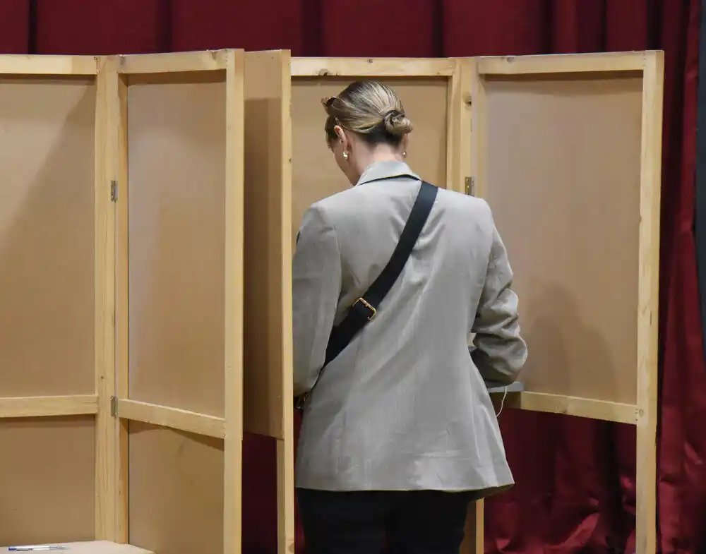 Građani da biraju po imenu i prezimenu: Šef države traži da Skupština raspiše referendum o otvorenim listama