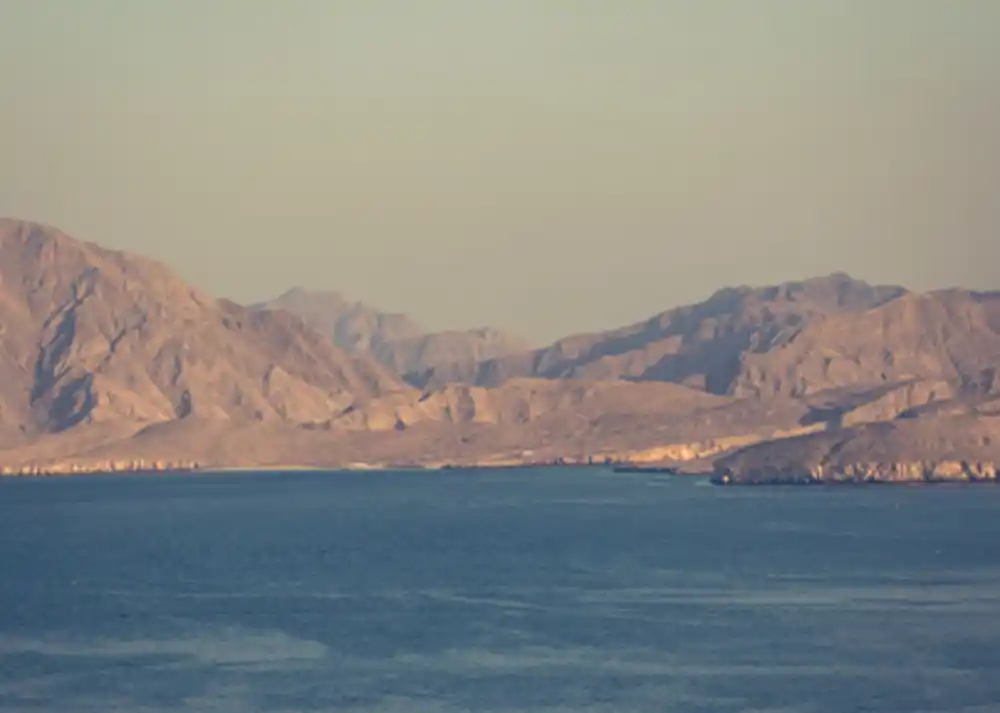 Iran priveo 18 krijumčara goriva u Omanskom zalivu