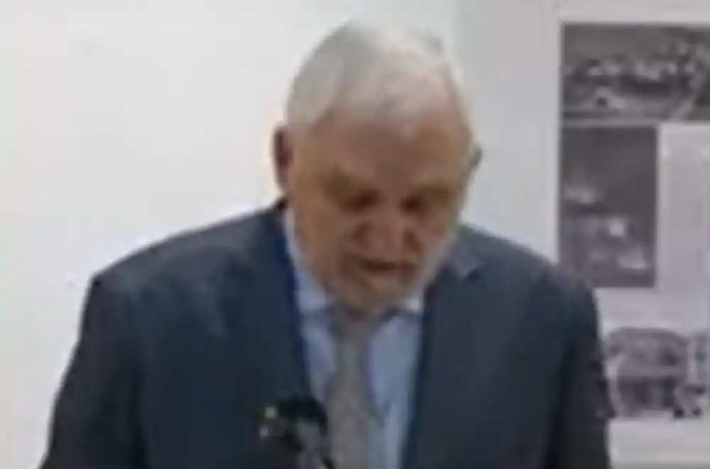 Mandić čestitao Novici Đuriću nagradu „Miroslavljevo jevanđelje“