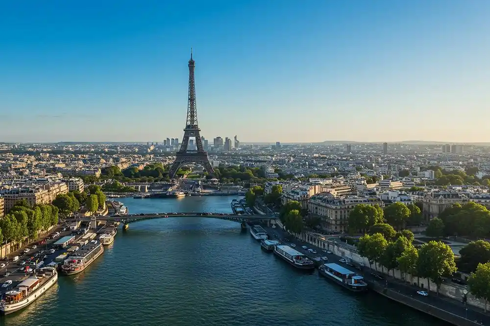 Medijapar: Dokumenti Kremlja pokazuju umiješanost Rusije u operacije u Francuskoj, umiješani i građani Srbije