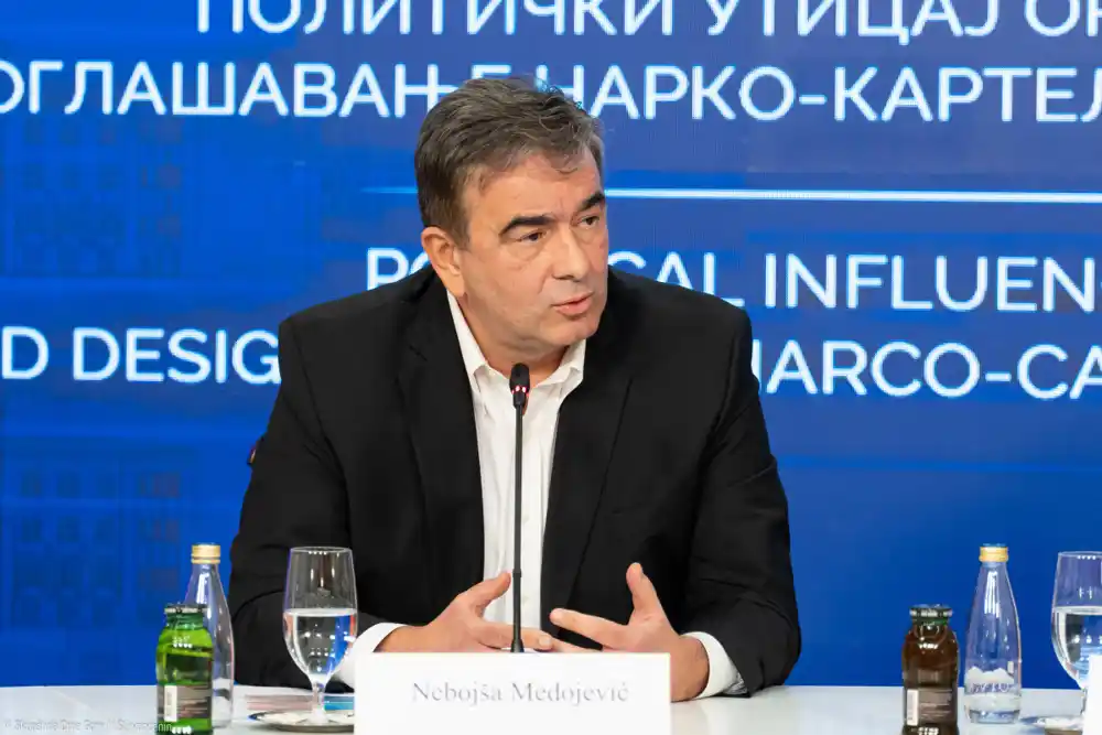 Medojević: Vođe DPS kartela, mirno šetaju i krckaju svoje milijarde, policija hapsi poštene građane Zete!