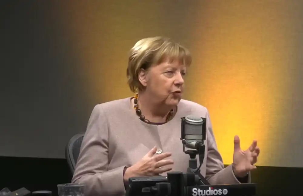 Merkel: Vještačka inteligencija mogla bi da izazove sukob Evrope i SAD