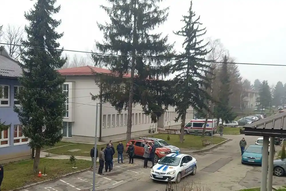 Mobing ljekara ili briga za pacijente? Ortoped optužio direktora bolnice da opstruira odlazak na usavršavanje