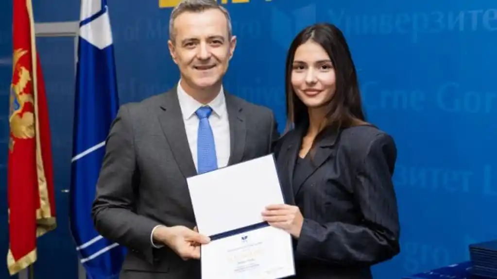 Najbolja studentkinja Pomorskog fakulteta Kotor: Dejana Pudar briljira sa prosjekom 10