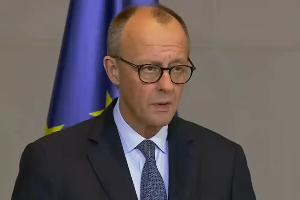 Njemački kancelar Merc uporedio Putina sa Hitlerom