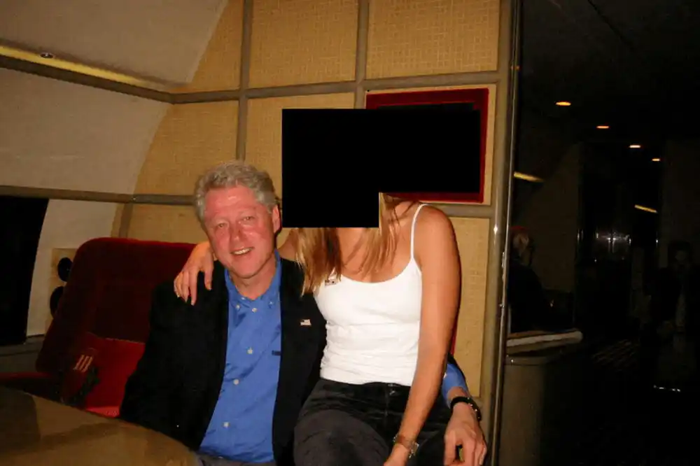 Objavljena dokumenta o istrazi o Epstinu: Na fotografijama Bil Klinton, Majkl Džekson, Dajana Ros…