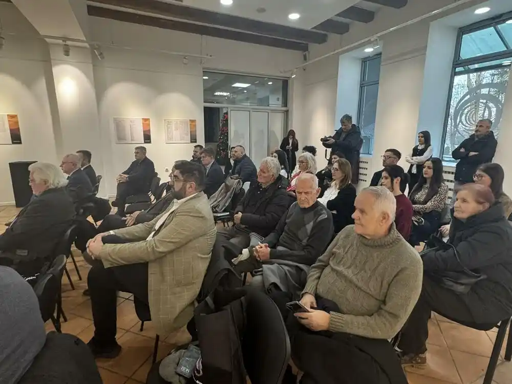 Okrugli sto posvećen stvaralaštvu Ćamila Sijarića „Gdje su ona druga vrata“ održan u Bijelom Polju