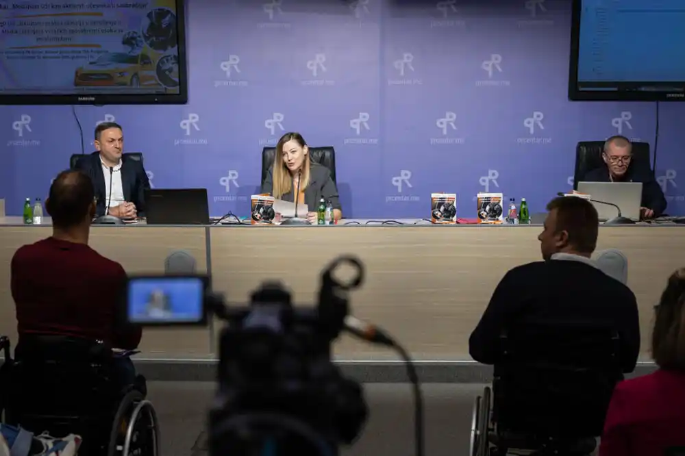 „Osobe sa invaliditetom i dalje bez adekvatnih uslova za sticanje vozačke dozvole“