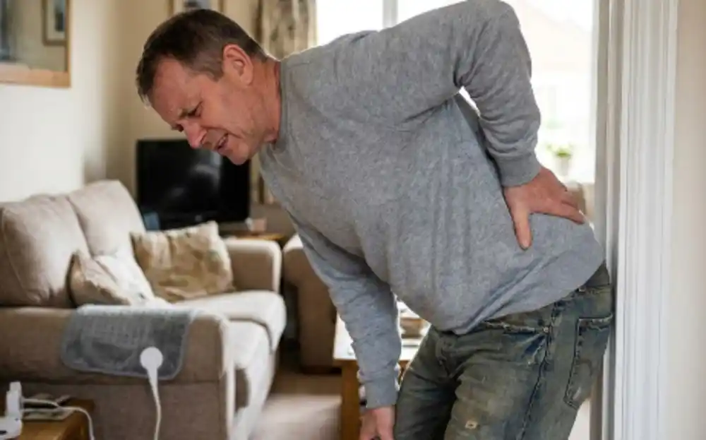 Pet savjeta za jačanje kostiju: kako spriječiti osteoporozu i gubitak koštane mase.