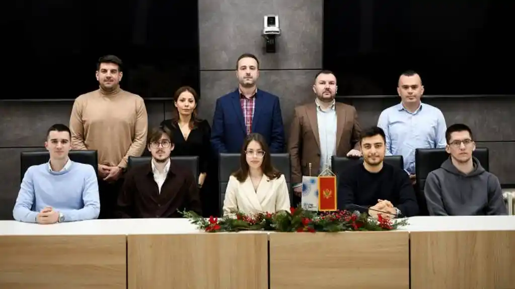 Podrška mladim talentima: Dodijeljene stipendije Fondacije „Dobrilo Gačević“