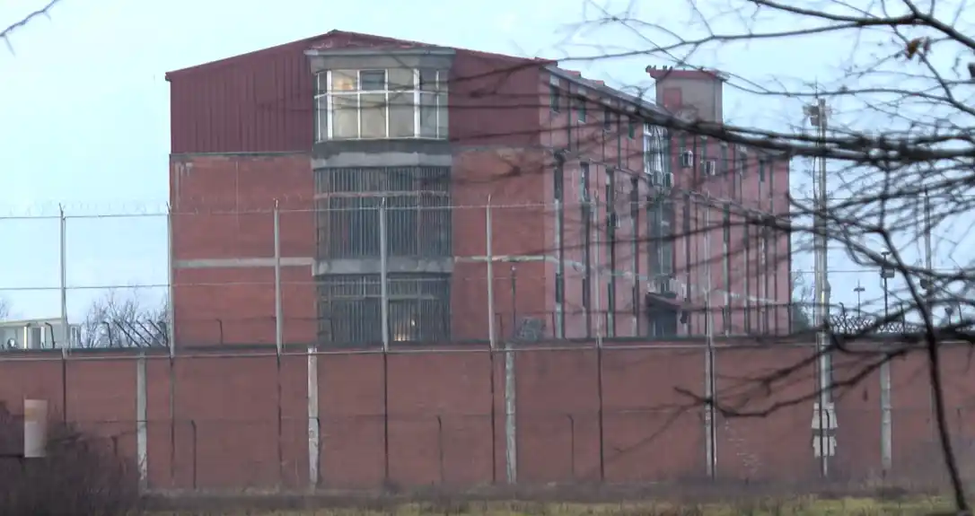 Pretres zatvora u Spužu: Oduzeti telefon, ruteri, tablete…