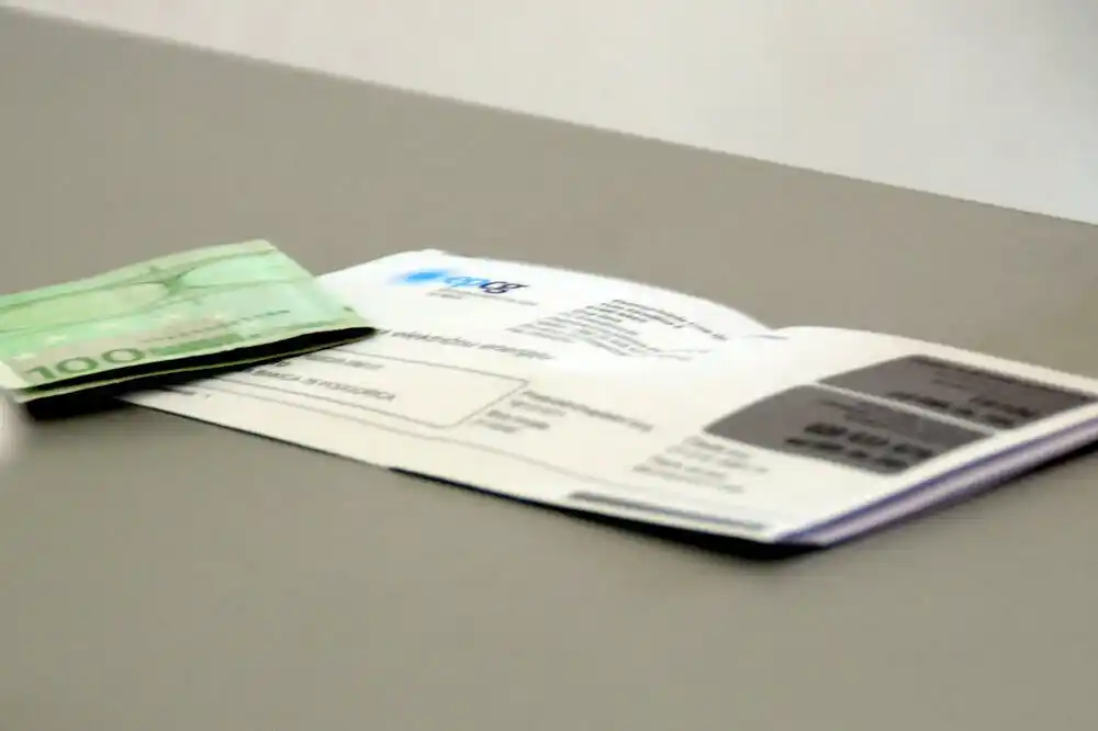 Regulator povećao cijenu struje, čeka se EPCG: Agencija za energetiku objavila cjenovnik za naknada za narednu godinu