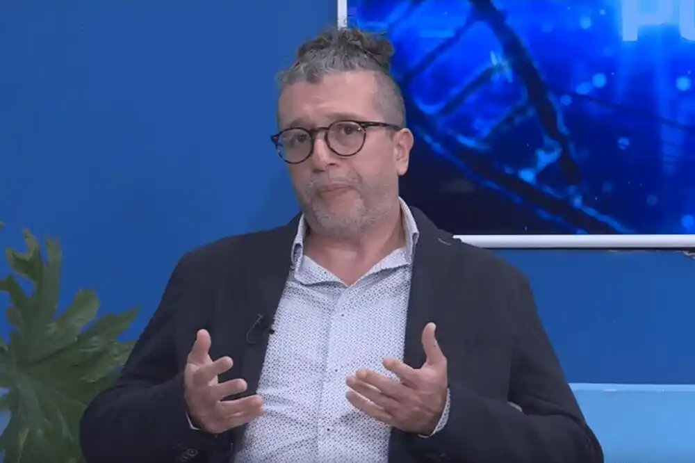 Sa posla je udaljili suprotno propisima: v.d direktora IJZ Ivan Samardžić obustavio postupak protiv prethodnice