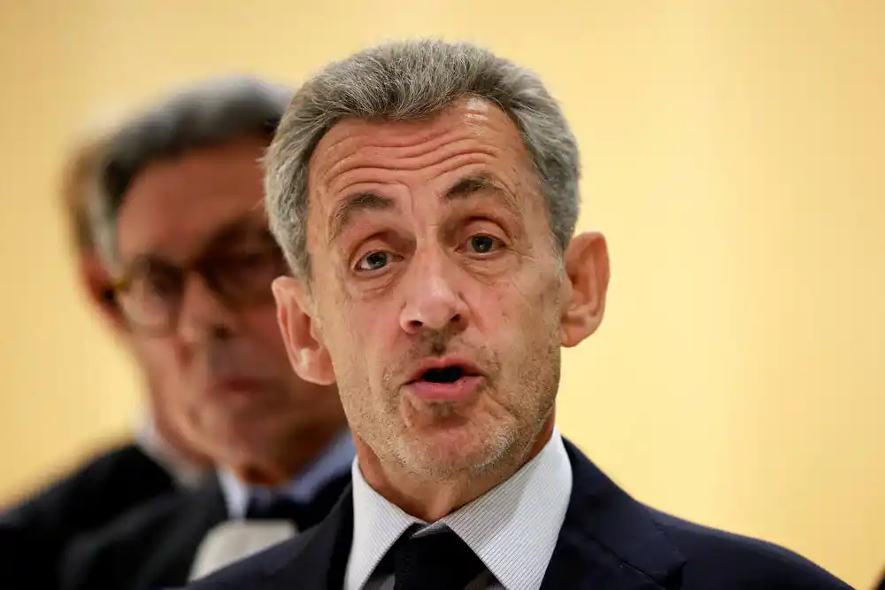 Sarkozi u knjizi opisuje 20 dana provedenih u pariskom zatvoru