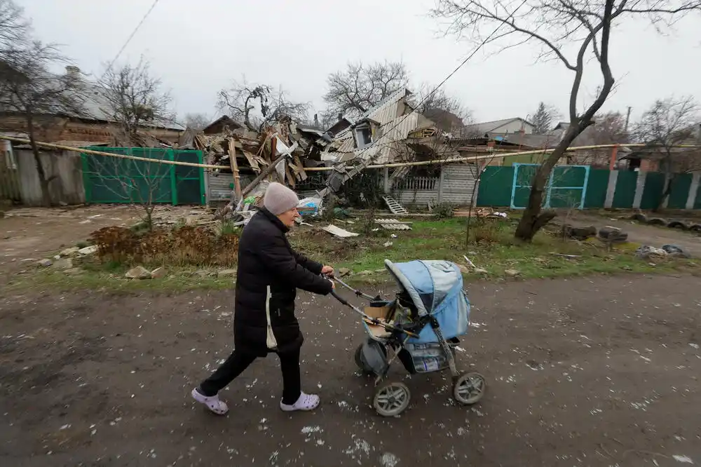 Veliki ruski napad na ukrajinski grad Kremenčuk, dok traju mirovni pregovori