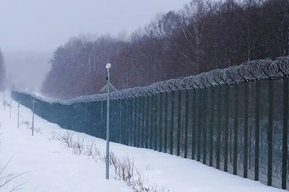 Vlada Litvanije: Proglašeno vanredno stanje zbog balona za šverc iz Bjelorusije