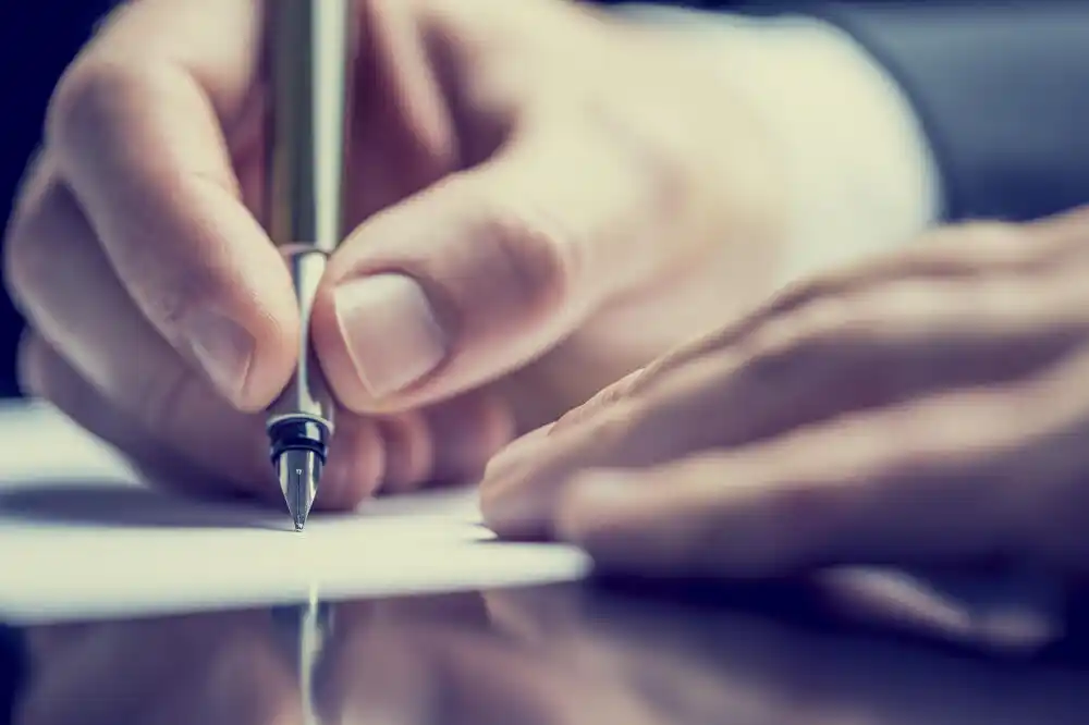 VRD Legal: Advokati ne donose komercijalne odluke, već klijent