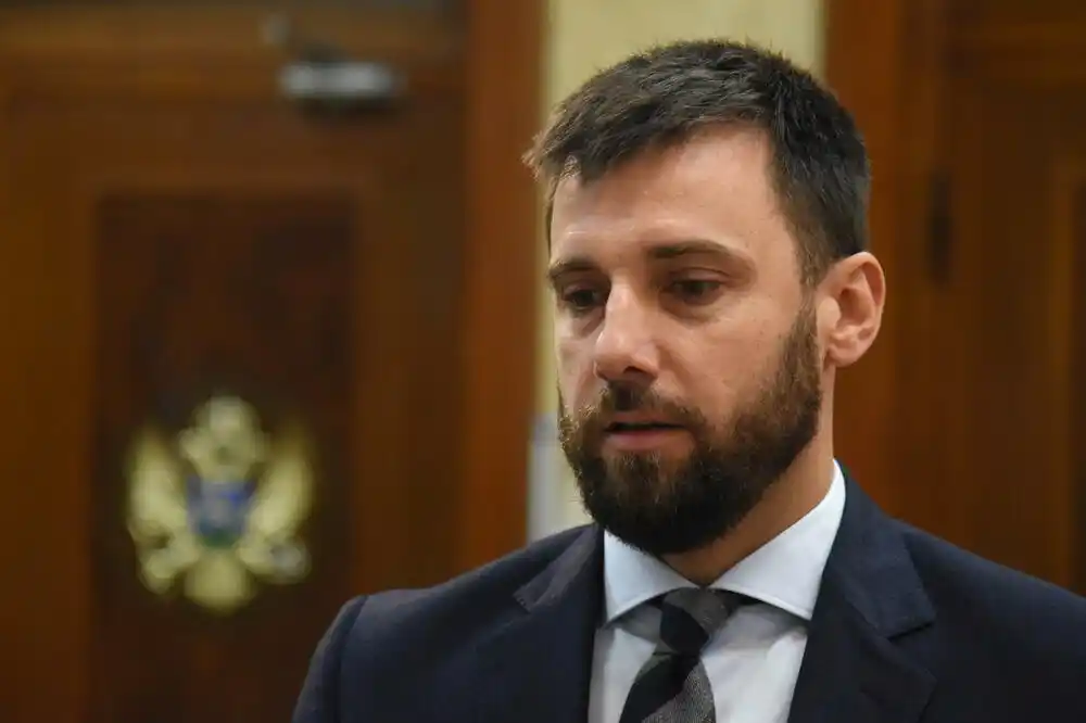 Zeković: Lider većine koja „iskreno teži EU“, smatra da je malo šta nedostojanstveno kao evropska perspektiva