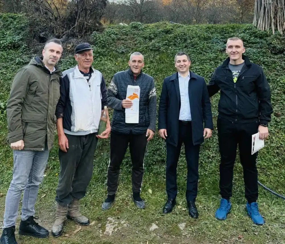 Bečić: Politika mora biti prisutna tamo gdje ljudi žive i rade, u njihovim domovima, a ne zatvorena u kancelarijama