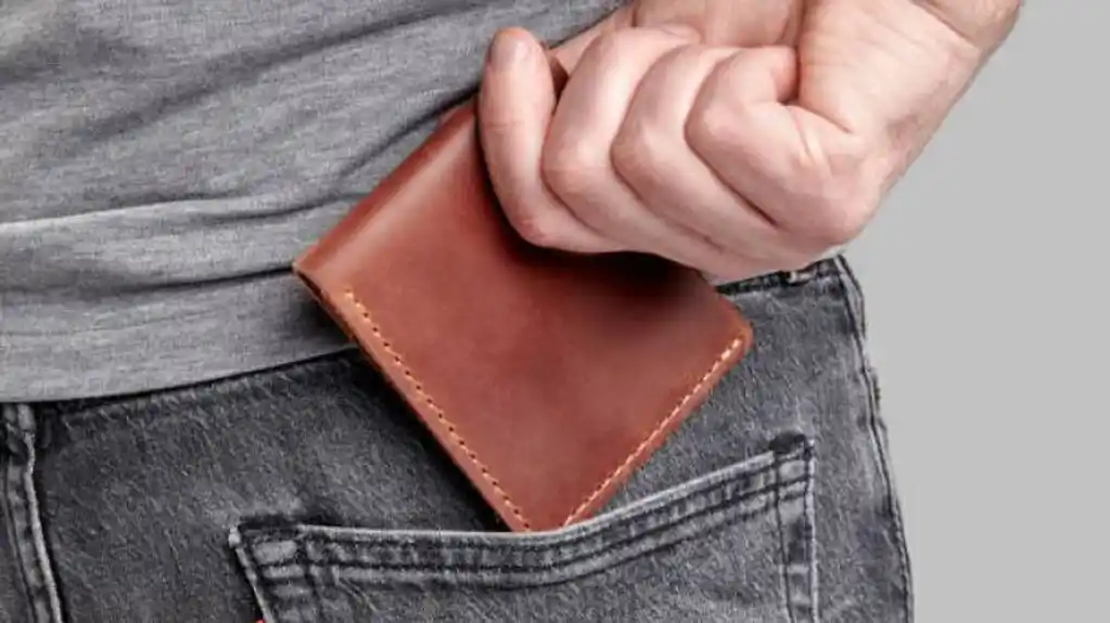 Berancu određeno zadržavanje, osumnjičen da je sugrađanina ošamario i oteo mu 270 eura