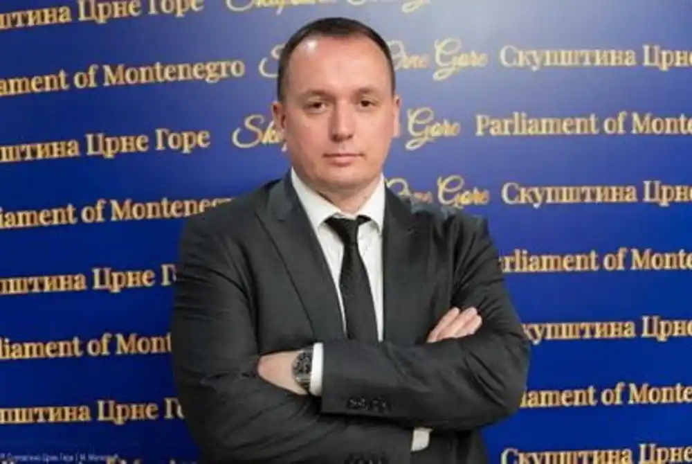 Bulatović (DNP): Izlazak iz vlasti zavisi od ishoda sjednice Vlade