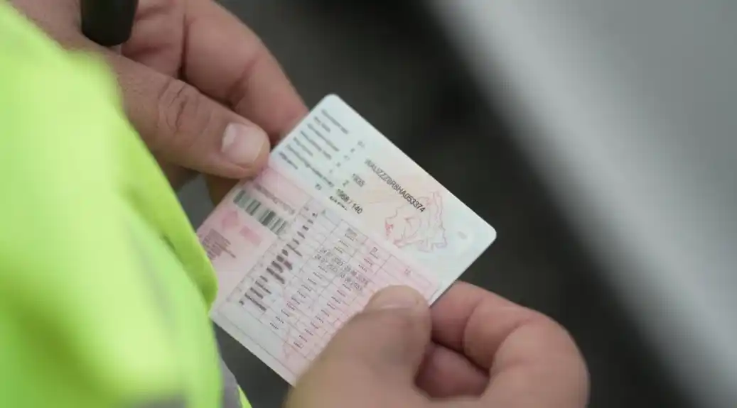 Crna statistika u Tivtu: Svaki drugi kontrolisani vozač u prekršaju