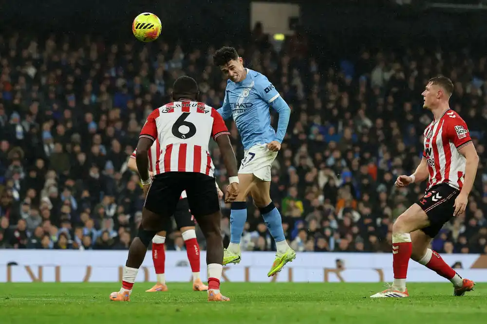 Foden igra uprkos prelomu ruke