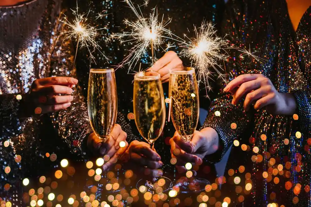 Hitna pomoć: Novogodišnja noć protekla mirno, najviše pacijenata tražilo pomoć zbog pretjerane konzumacije alkohola