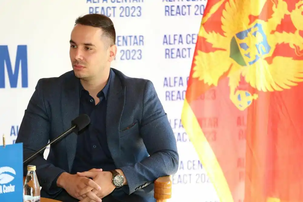 Izostanak čestitke s partijskim pečatom: Mandić ni ove godine nije čestitao Dan osnivanja Prijestonice Cetinje