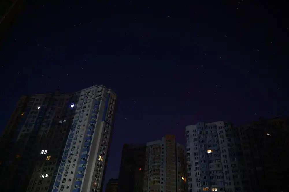 Kalašnjik: Muškarac poginuo je u ruskom napadu na oblast Kijeva; Kličko: Više od 5.000 zgrada bez grijanja