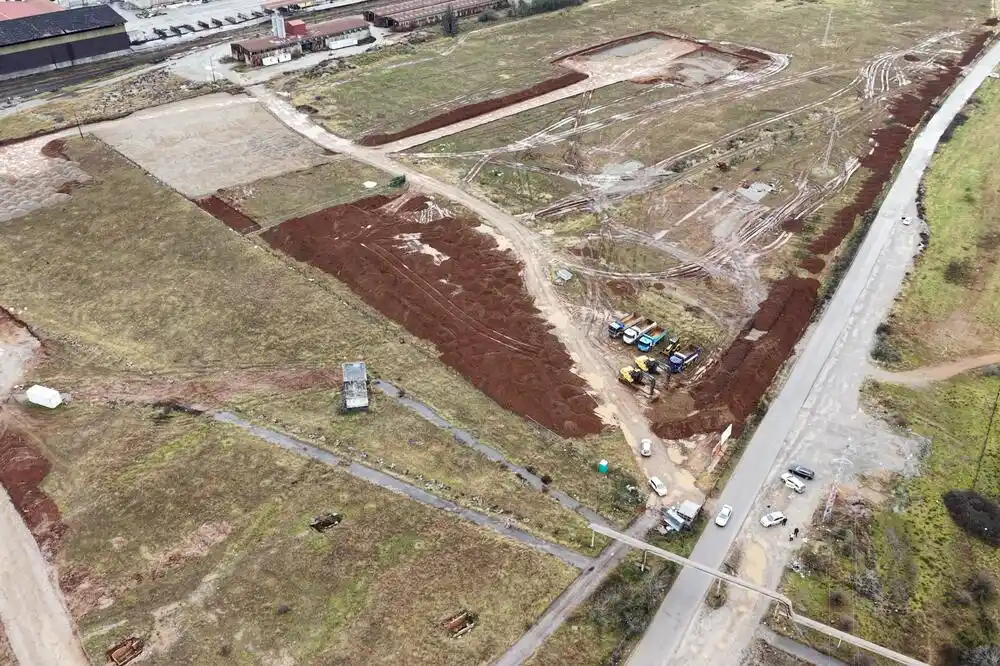 Mediabiro: Na gradilištu u Botunu mirno, mehanizacija na parceli, jutros se nisu obavljali radovi