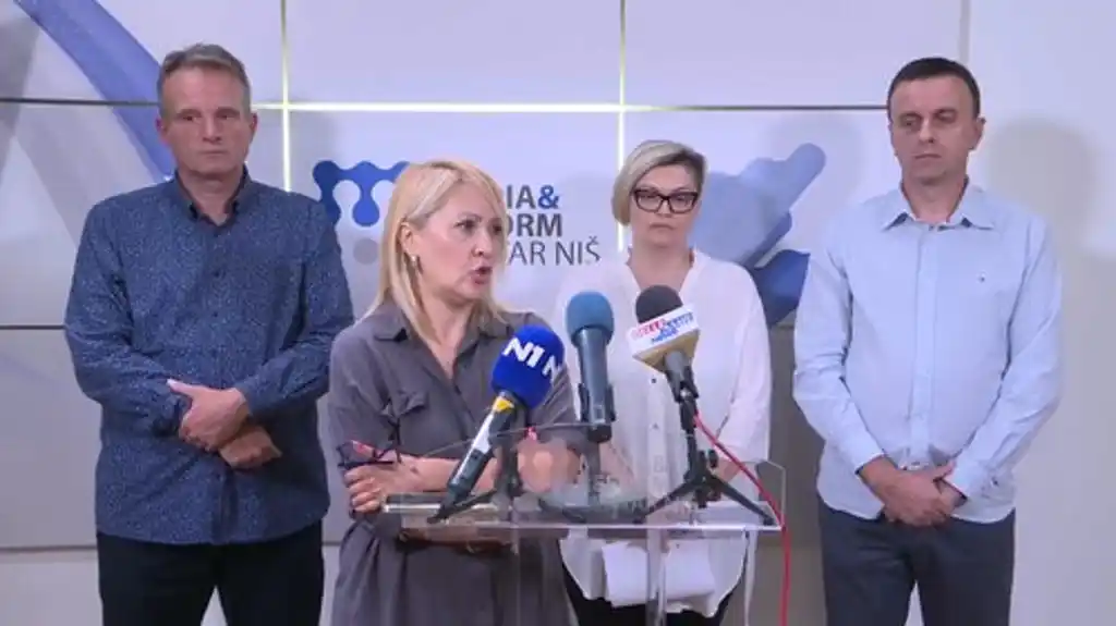 Ministar prosvete razrešio direktorku Dujaković, ali sud poništio odluku i vratio je na funkciju