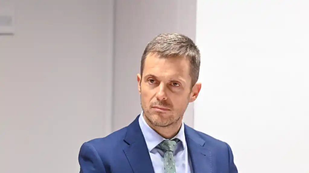 Mujović : Nema nedodirljivih, biće naloženo uklanjanje reflektora i ograde DG Arene