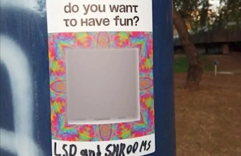 Naljepnice sa QR kodovima za drogu šire se Podgoricom, policija bez odgovora