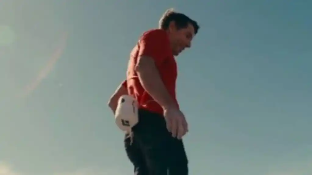 Nevjerovatan podvig: Popeo se na neboder visok 508 metara bez sigurnosne opreme i srušio rekord