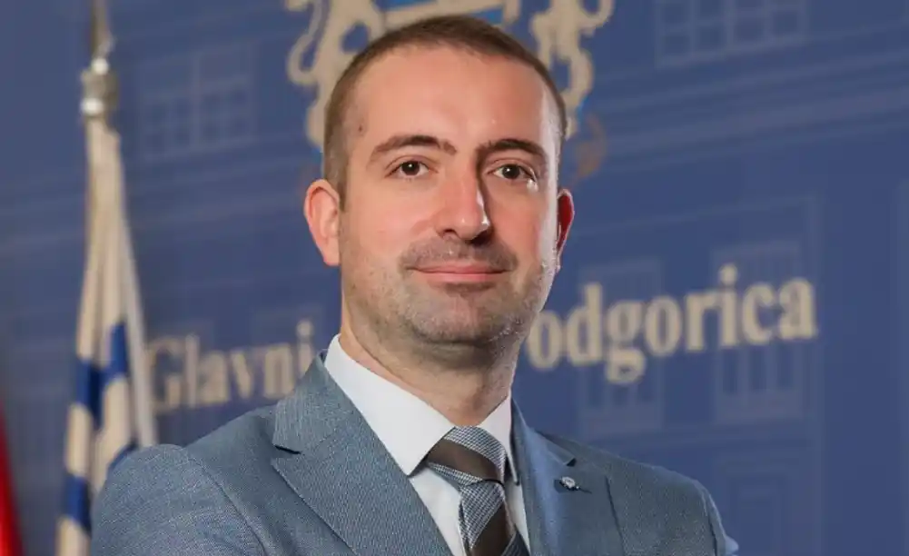 Nišaviću kolektor ispred zdravlja građana: Namještaju li se poslovi prodavcima flaširane vode jer se ne vodi računa o ispravnosti Mareze?!