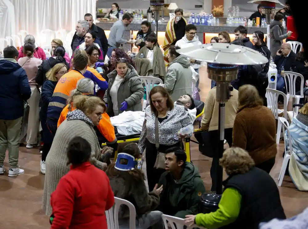 Novi bilans – u sudaru vozova u Španiji poginulo 39 osoba: Ministar opisao nesreću kao „izuzetno čudnu“