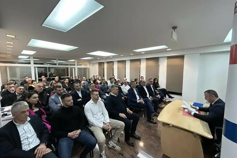 Održana prva sjednica GO Pokreta narodnog pojverenja: „Preko 90 odsto visokoobrazovanih, preko 50 odsto mladi i žene“