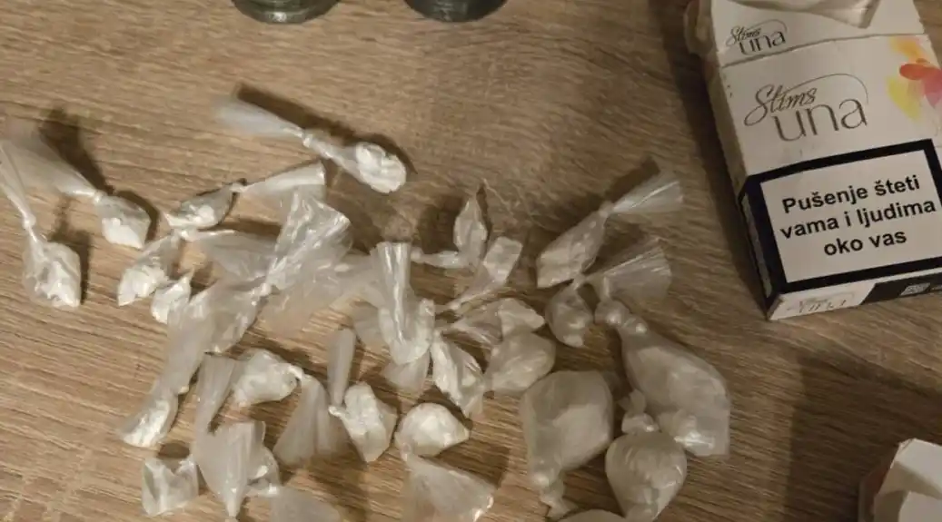 Podignuta optužnica protiv Podgoričanina: Kod N.M. pronađeno 27 paketića kokaina