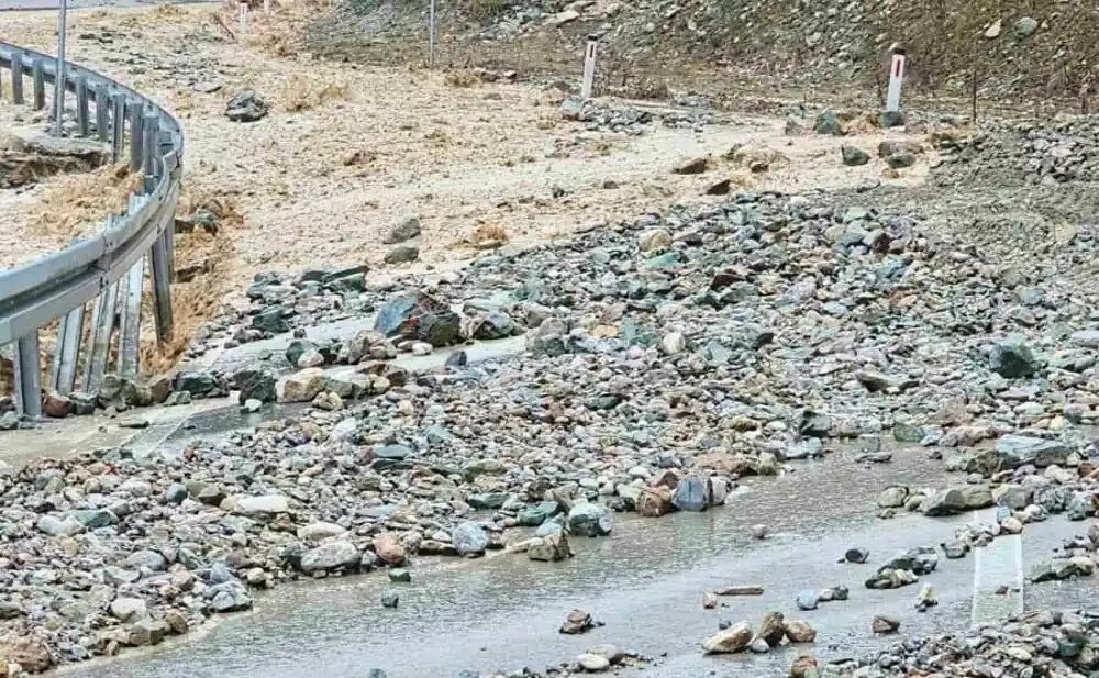 Prekinut putni pravac ka ski-centru Žarski