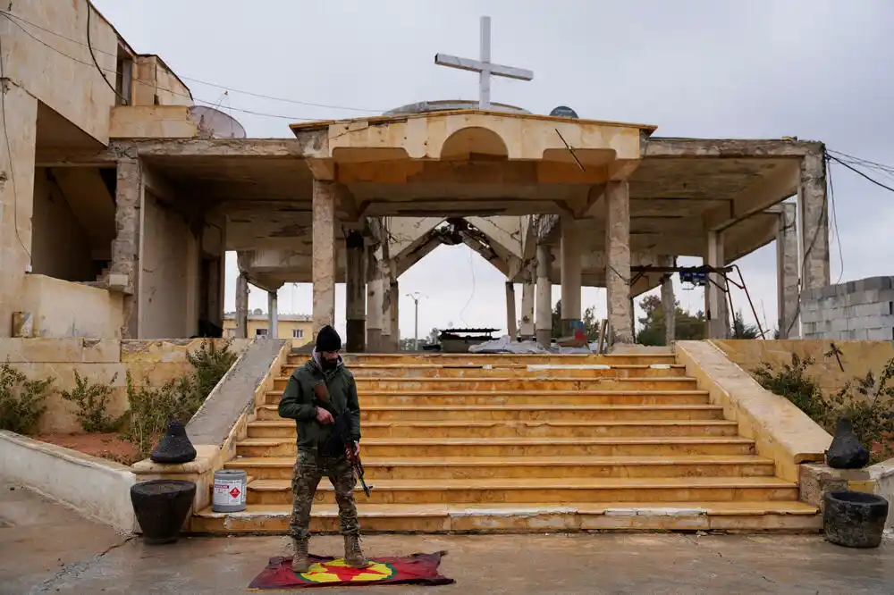 Raspada li se primirje u Siriji: SDF pozvao „svu našu omladinu“ da se „priključi redovima otpora“